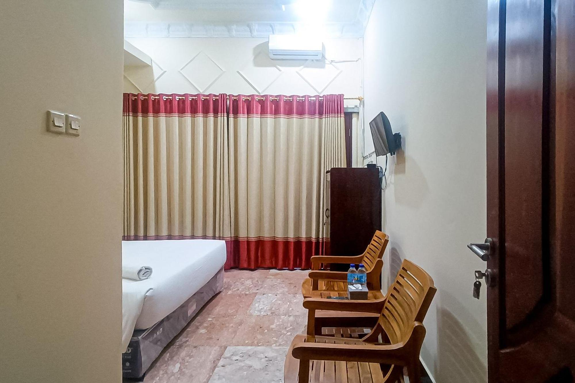 Reddoorz At Senaz Guesthouse Mataram Eksteriør bilde